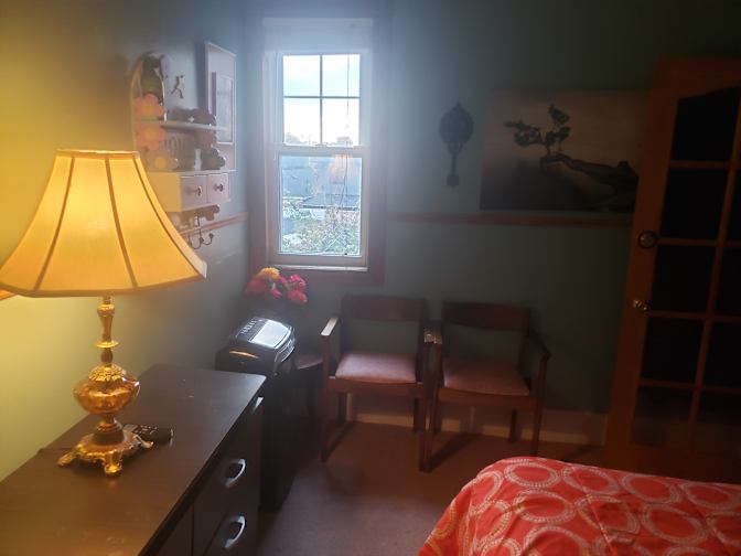 Erdel's room