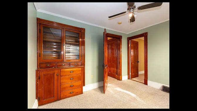 Monique's room