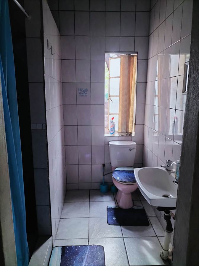 Jeanett's room