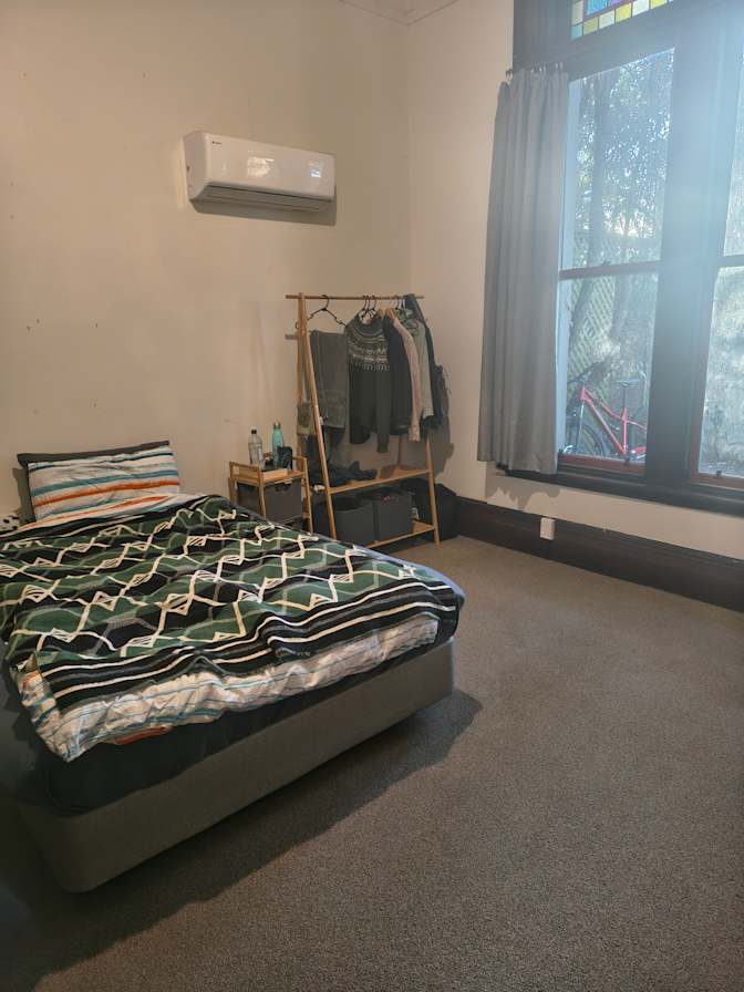 Jodi's room