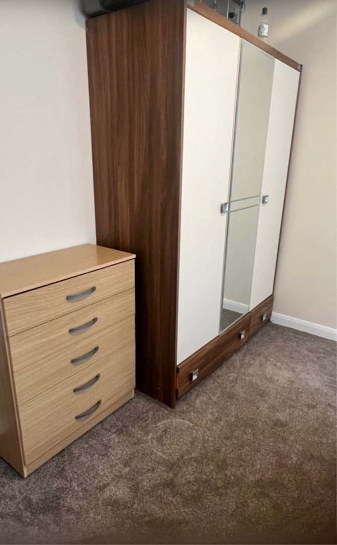 Gulfer Efe's room