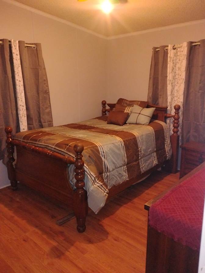 Rachel Mills's room
