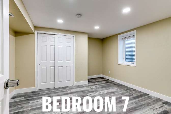 HomeCrew's room