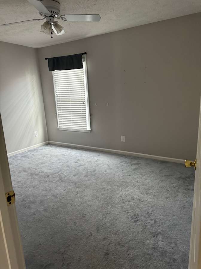 Hyun's room