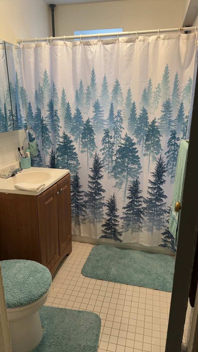 Eriadna Vasquez's room
