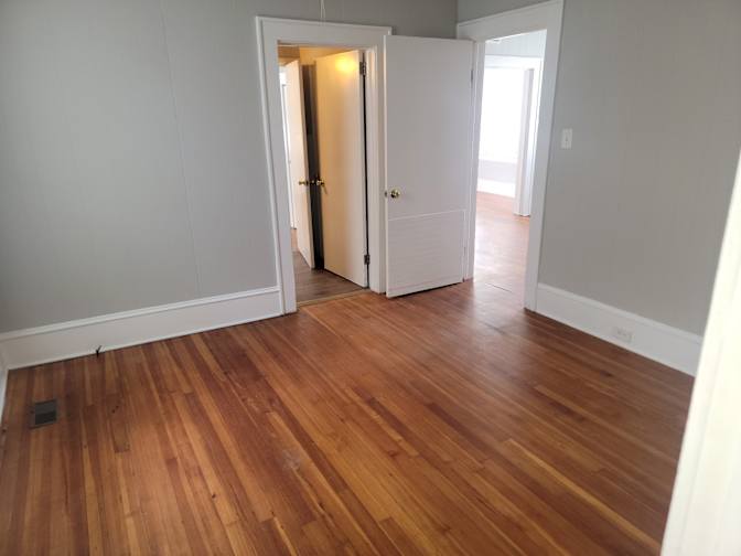 Alcove Rooms's room