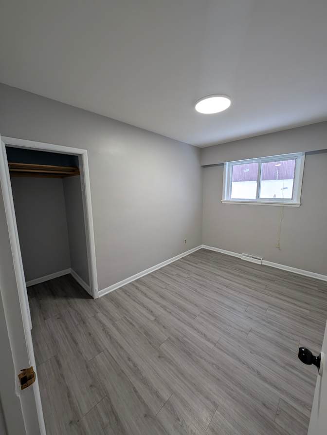 SANIA LALWANI's room