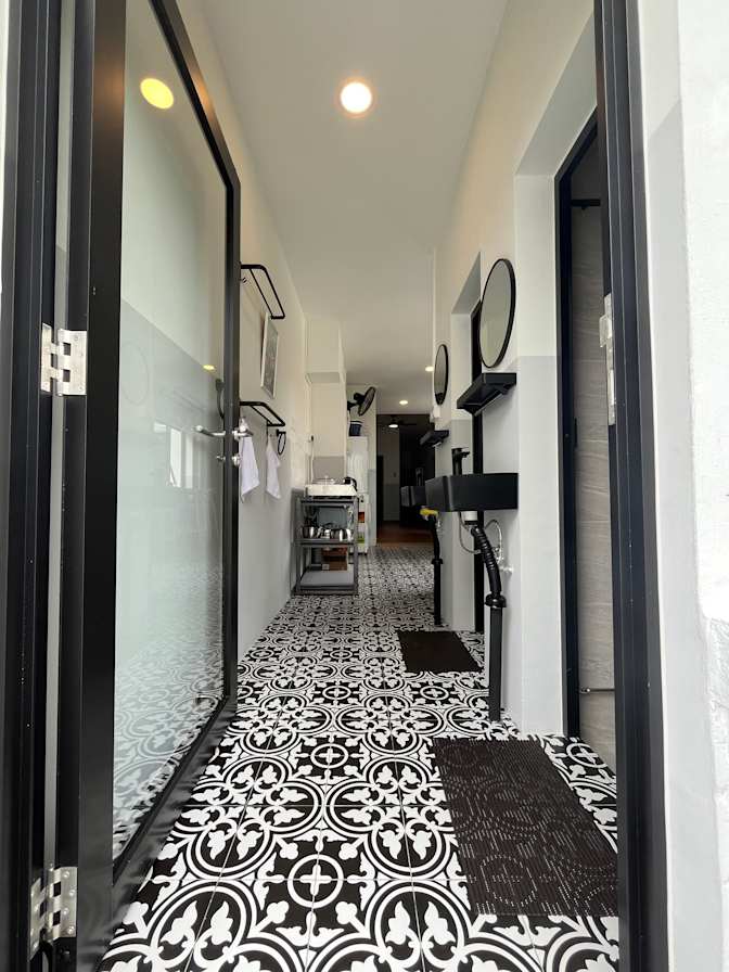 Aaron Woo Soon Yee's room