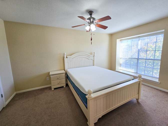 Ange's room