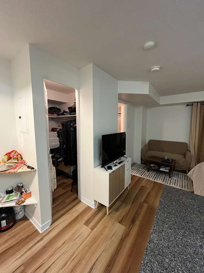 Dipanshu Wadhwa's room