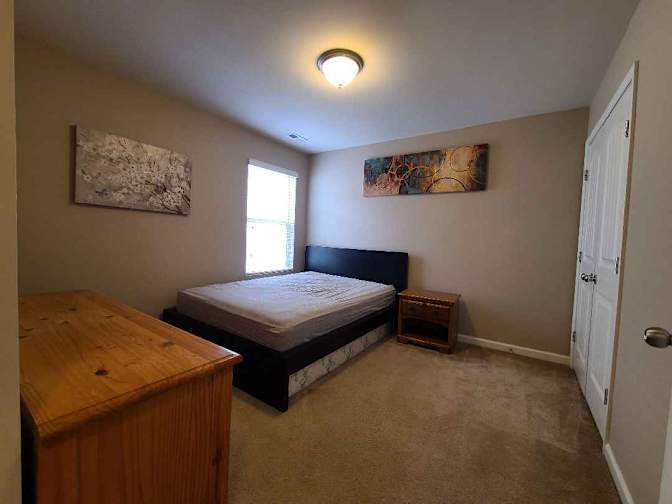 Alcove Rooms's room