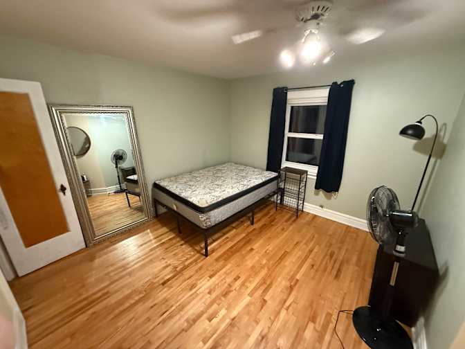 Pierceson Steele's room