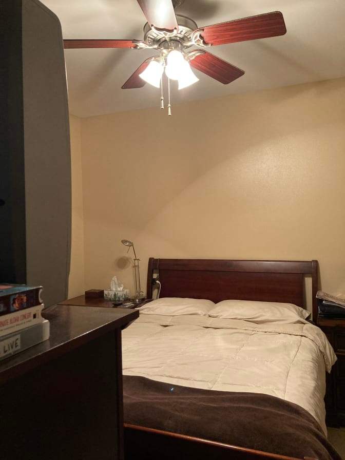 Nidia's room