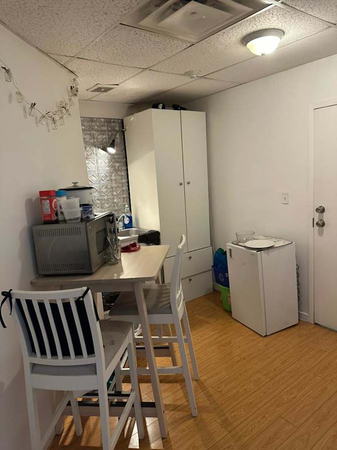 Merahi's room
