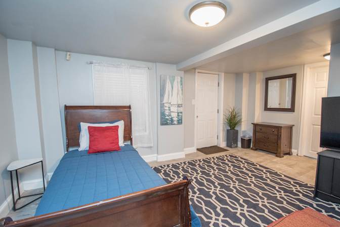 Phyllis's room