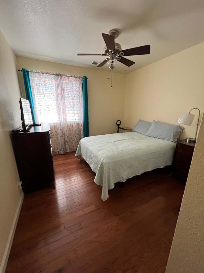 Nancy Chaves's room