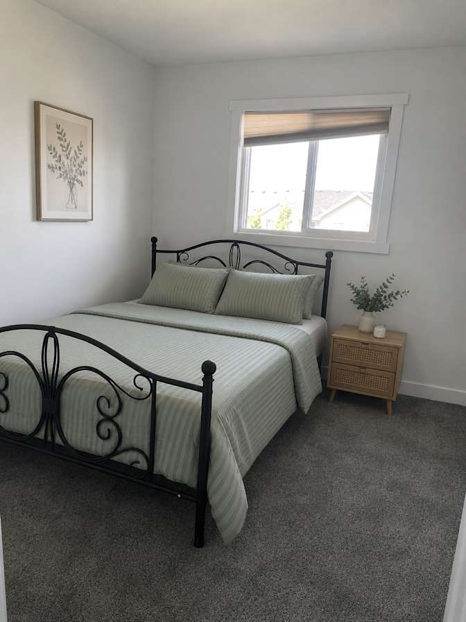 Ola's room
