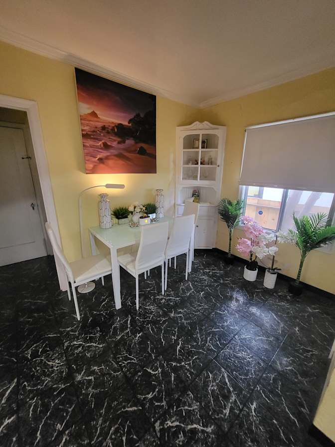 Montanatitleco.'s room