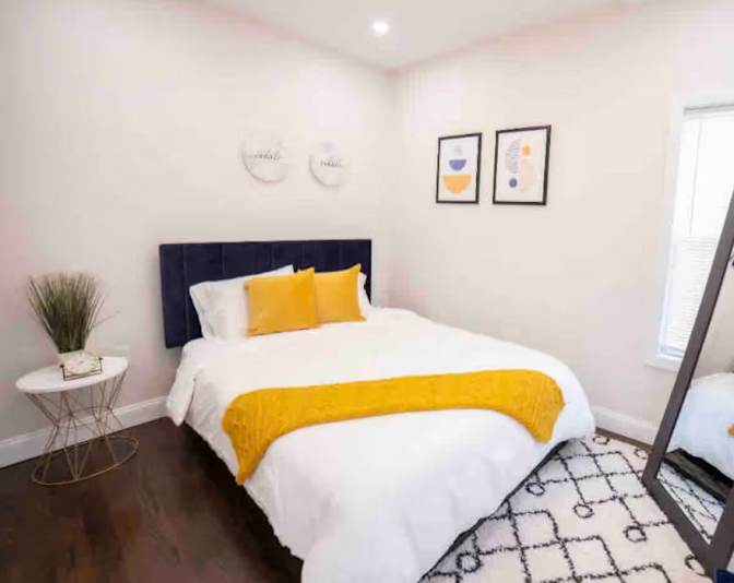 Courtney's room