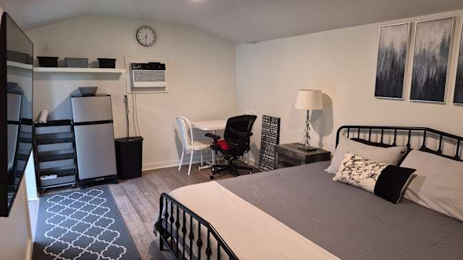 Victoria's room