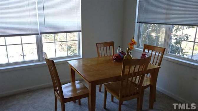 Alcove Rooms's room