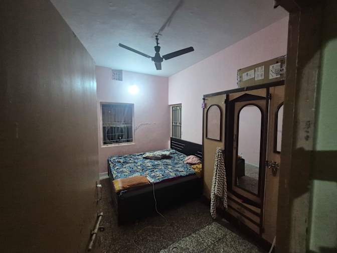 Akshay's room