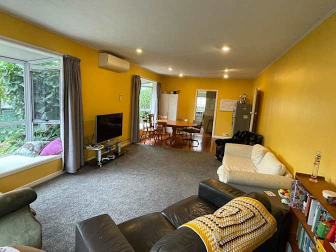 Scarlett's room