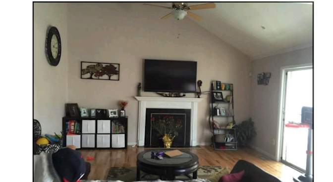 Max's room