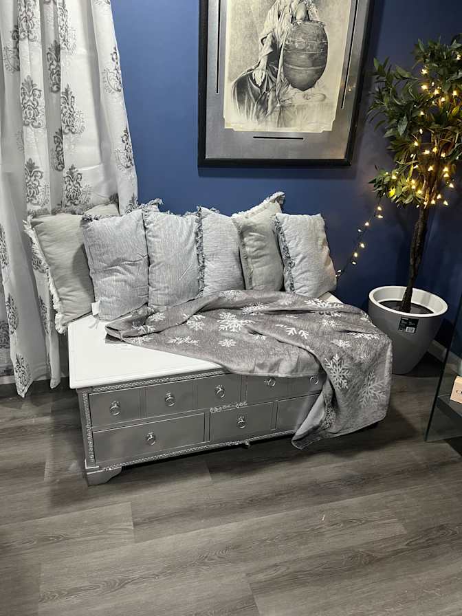 Darlene  Opare adu's room