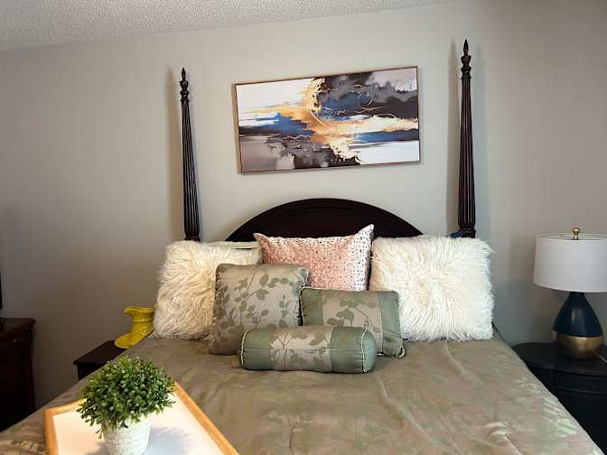 Shonnatha Peters's room