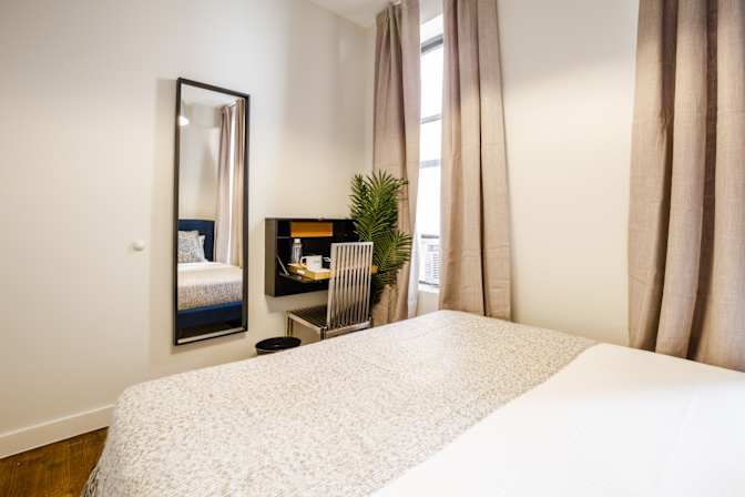 Sam June's room