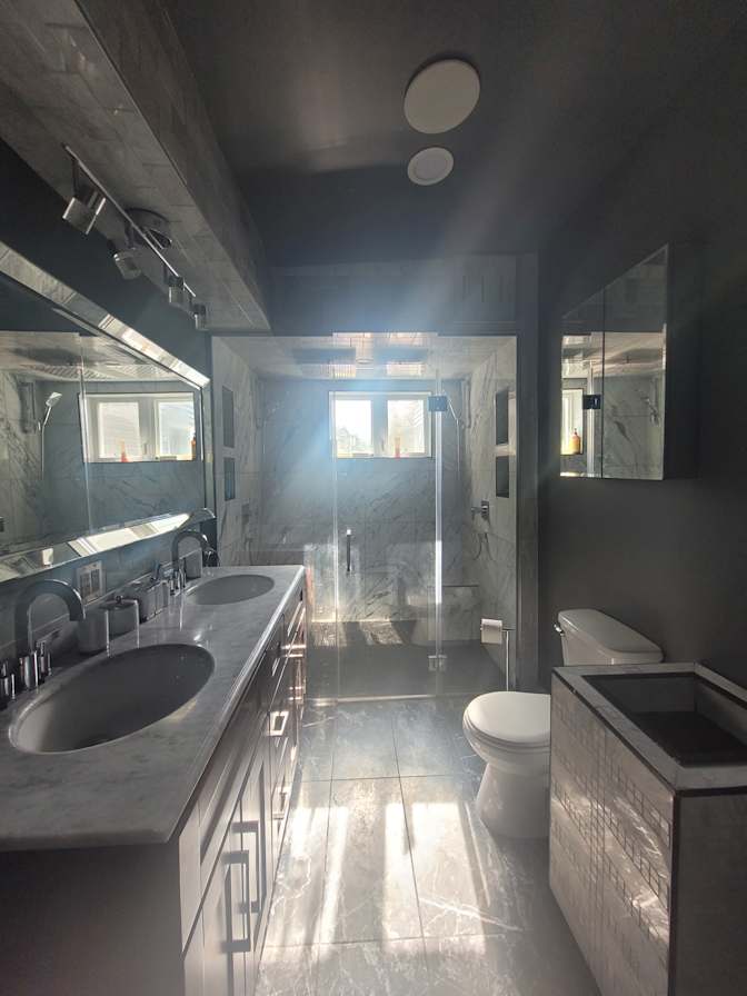 Patrick Vien's room