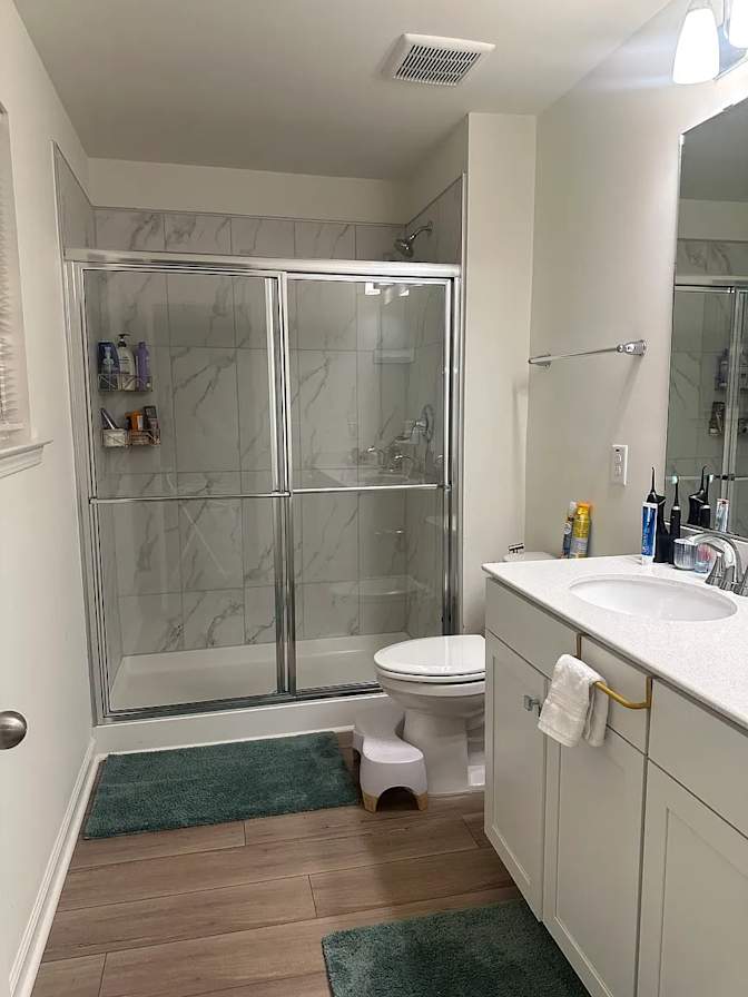 Alcove Rooms's room