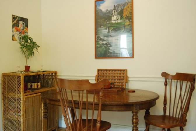 Watertown apartment share's room