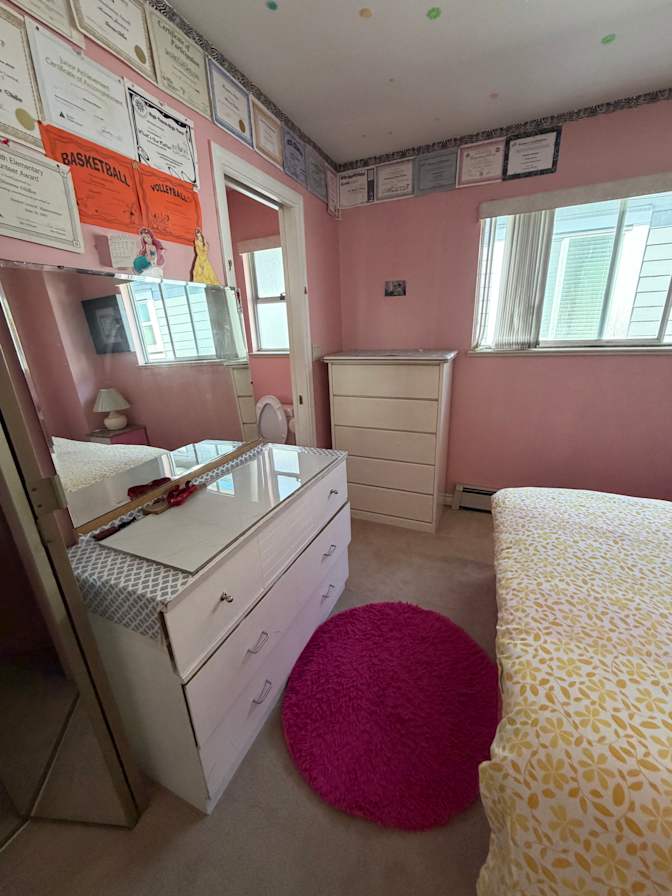 Sharlin's room