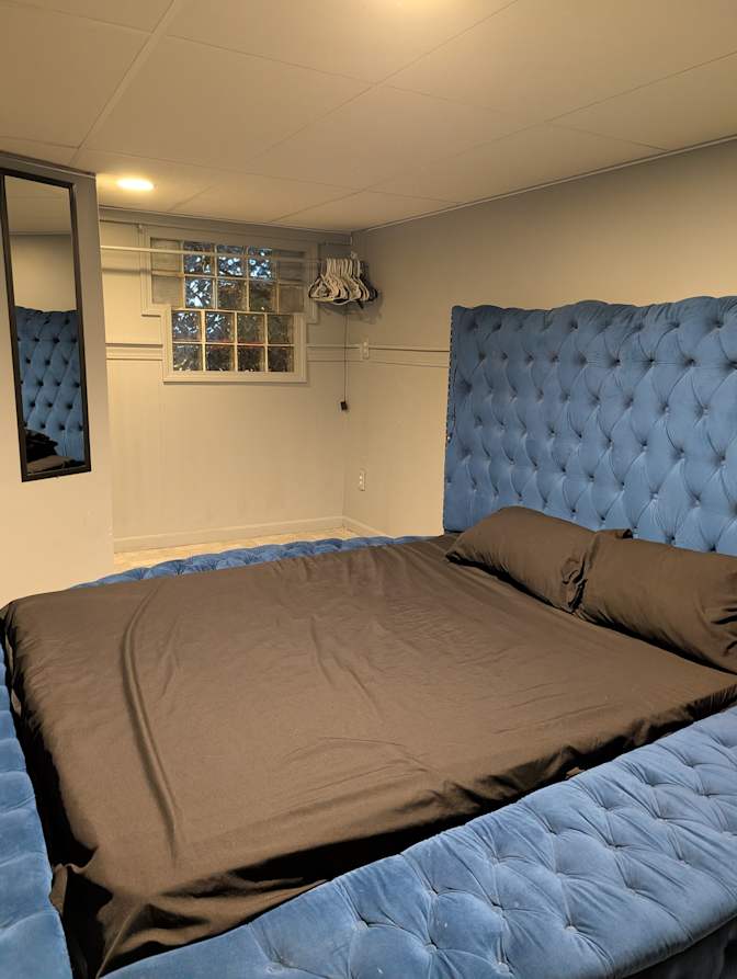 Jose's room