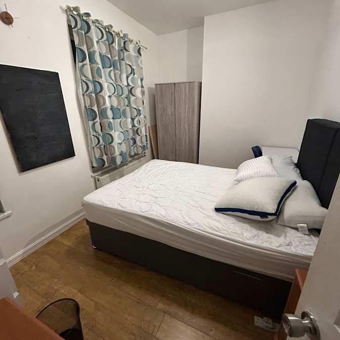Selvin's room