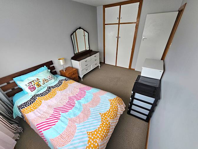 Hoi Yan's room