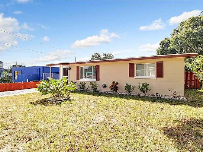 Christian's room