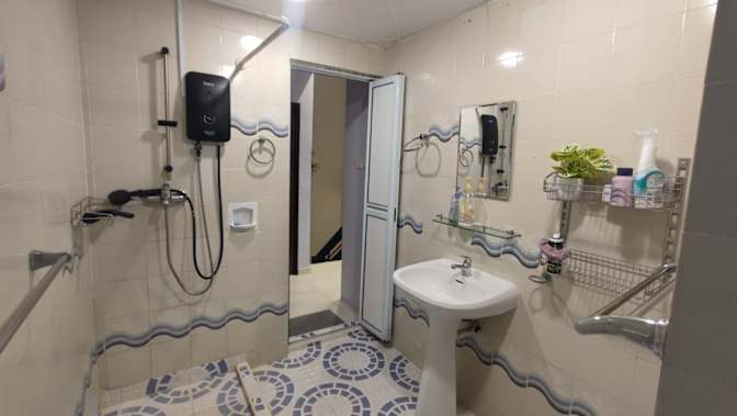 Shirley Tan's room