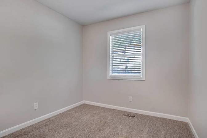 Luis's room