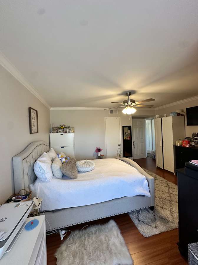 Dulce's room