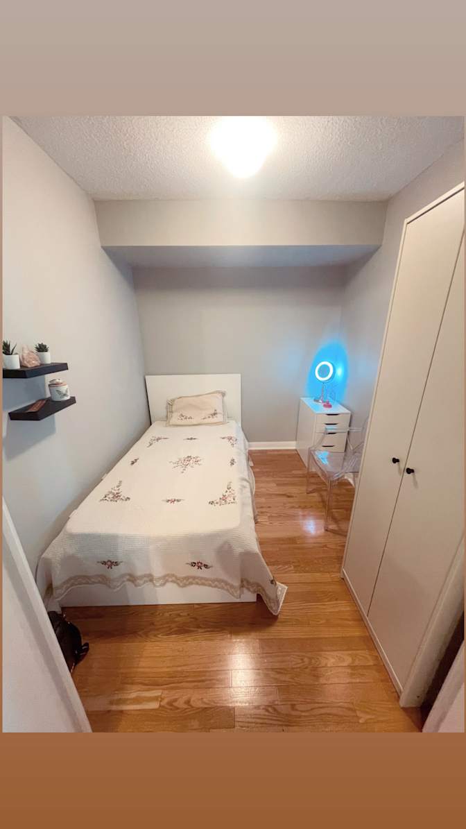 Sandra's room