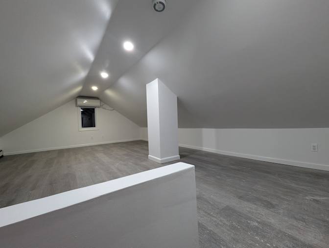 Douglas Yuen's room