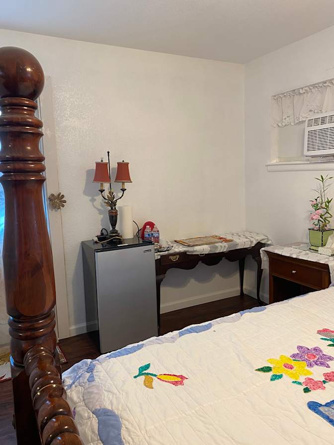 Alicia A Darden's room