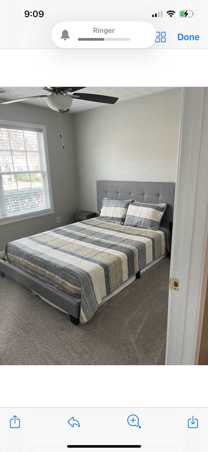 Athens room for rent's room