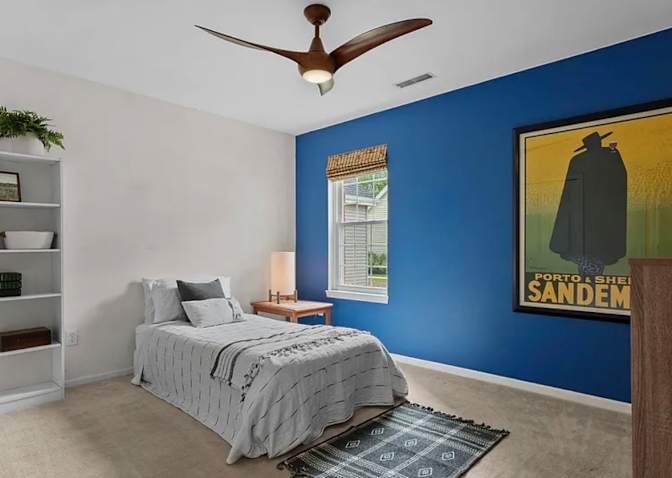 Andrea's room