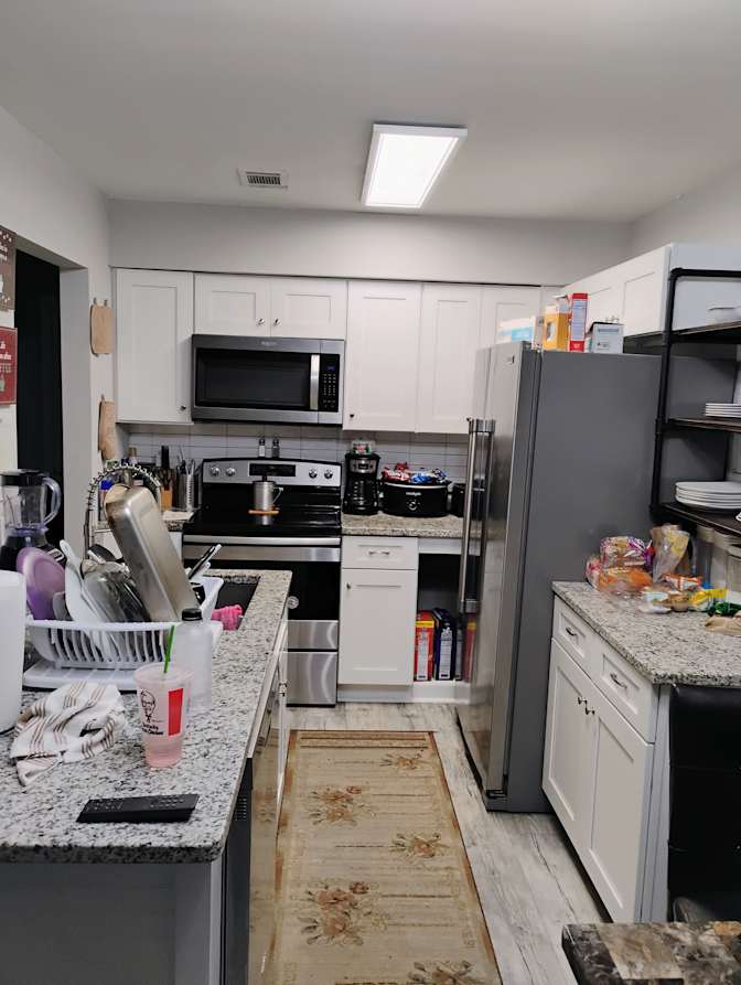 Looking for a Roommate's room