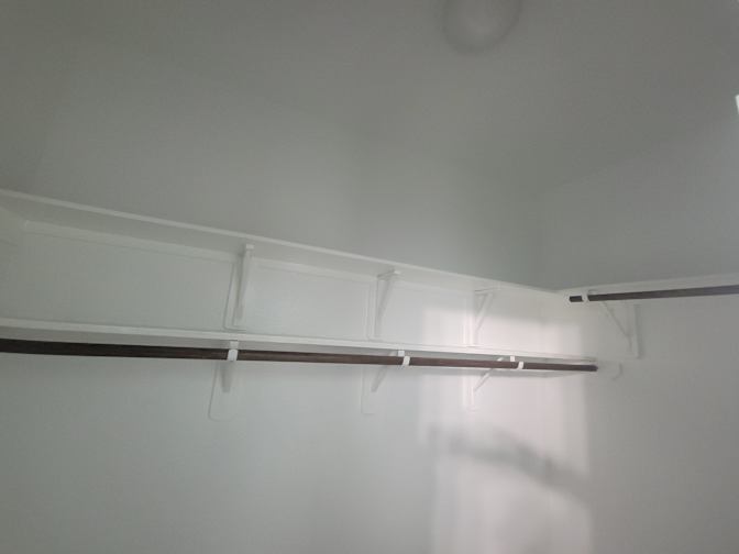Efrain's room