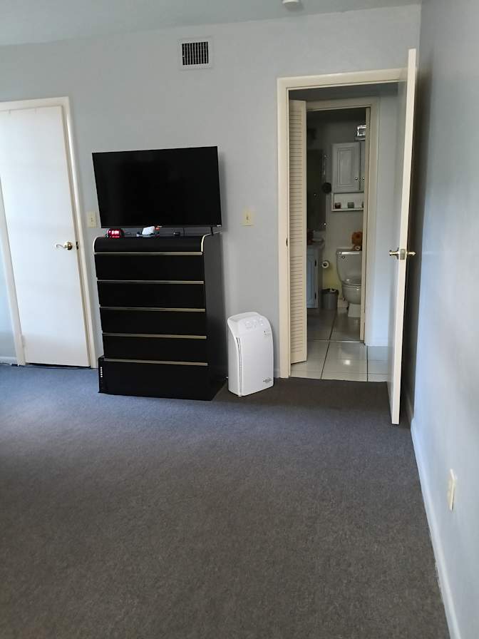 Yeney Abreu's room